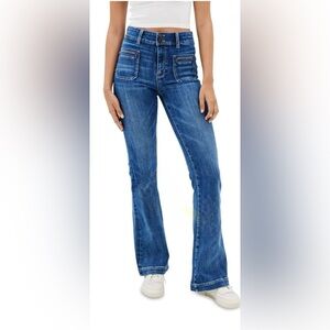 American Eagle Next Level Super High-Waisted Flare Jean in Blue Tides